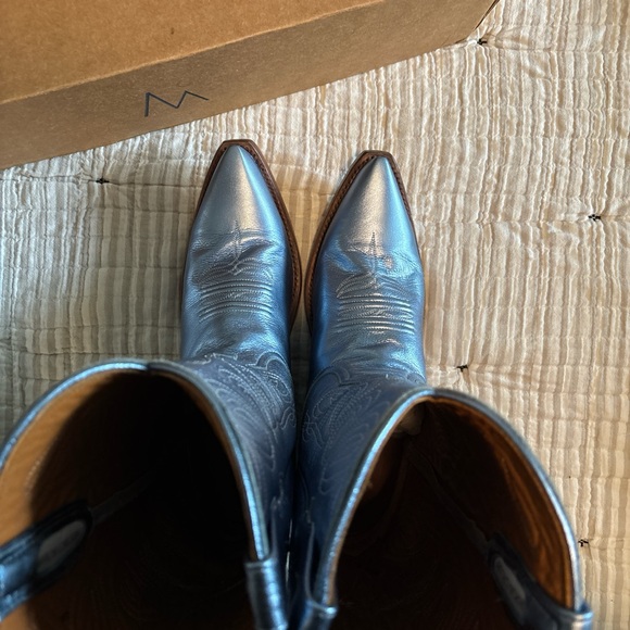 Miron Crosby Sally Metallic Light Blue Boots - Size 9 - Picture 4 of 6